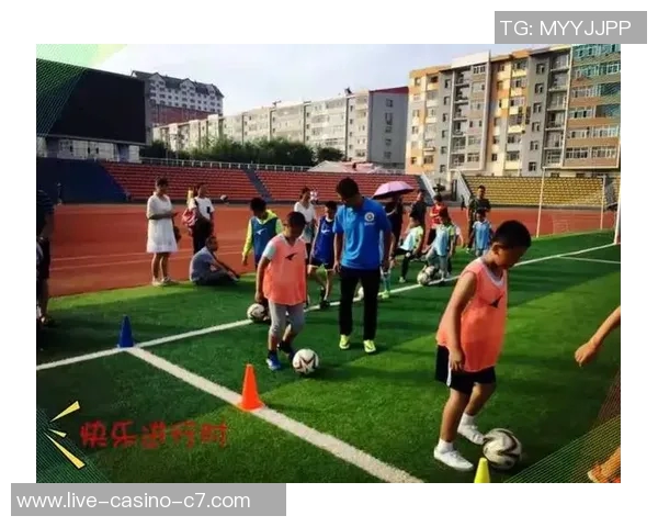 太原足球培训学校助力青少年成长培养未来足球明星的摇篮